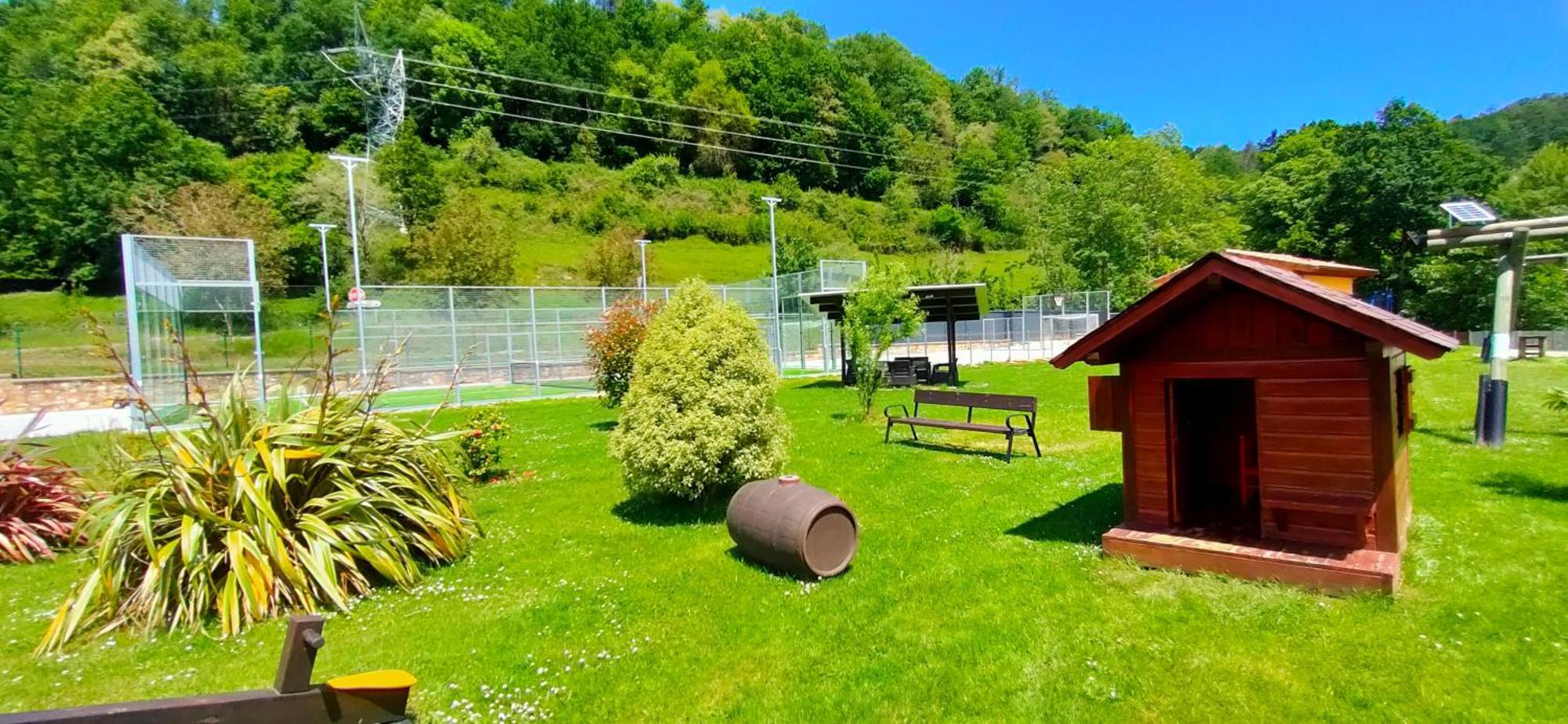 Apartamentos El Castaneu Corao 외부 사진